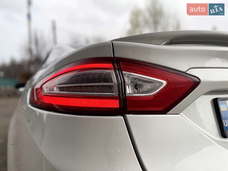 Седан Ford Fusion 2013 в Киеве