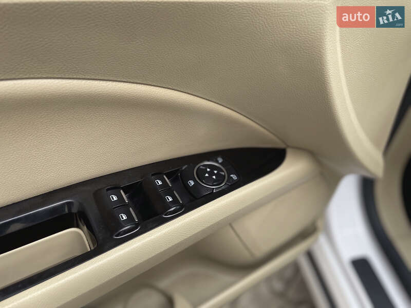 Седан Ford Fusion 2013 в Киеве