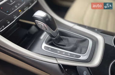 Седан Ford Fusion 2013 в 