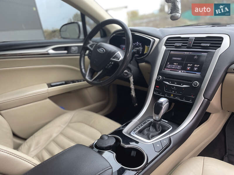 Седан Ford Fusion 2013 в Киеве