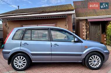 Хэтчбек Ford Fusion 2007 в 