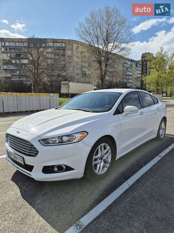 Седан Ford Fusion 2014 в Каменском