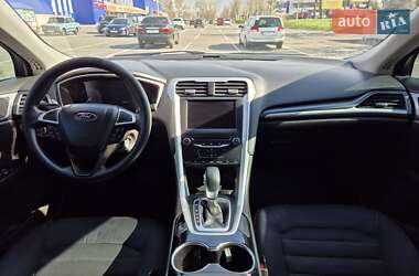 Седан Ford Fusion 2014 в Кам'янському