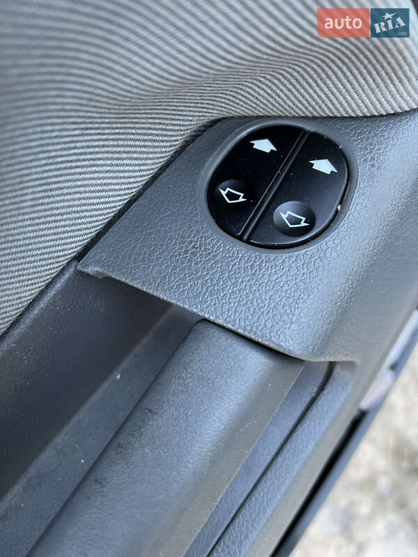 Хэтчбек Ford Fusion 2004 в Черкассах