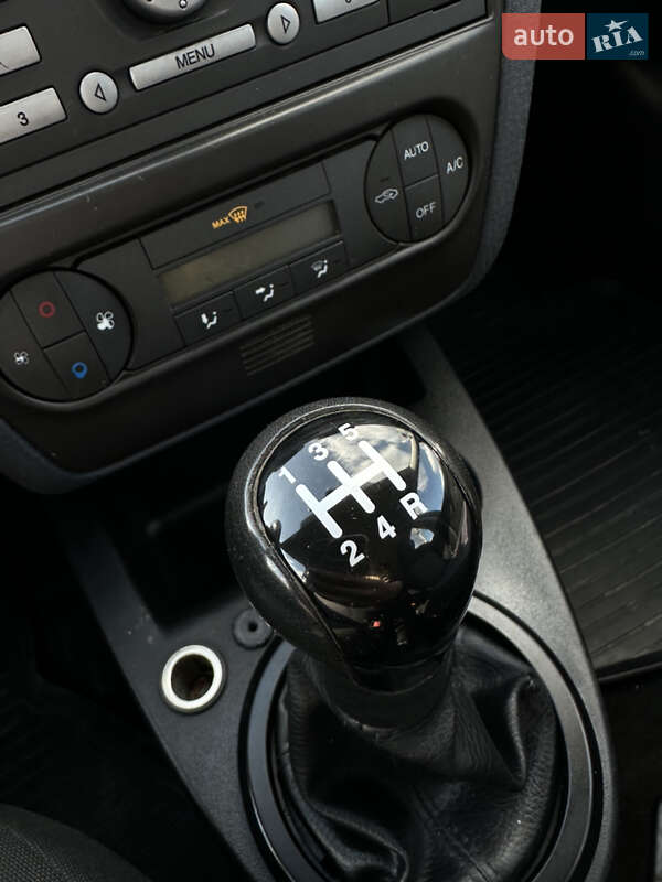 Хетчбек Ford Fusion 2009 в Луцьку