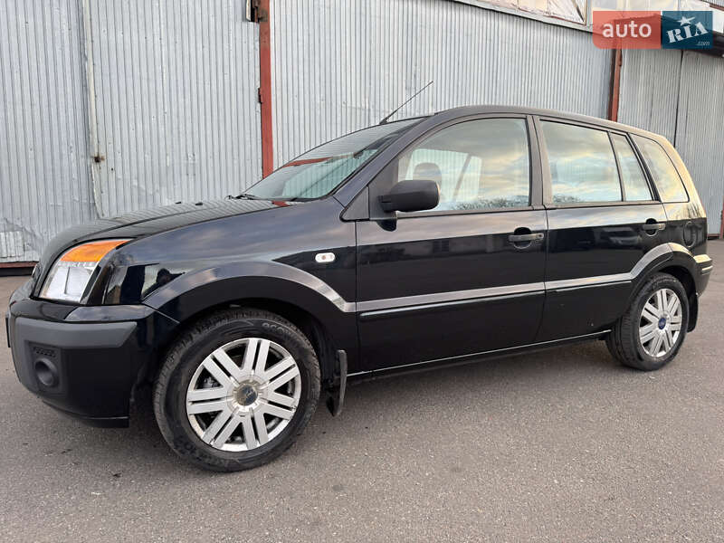 Хэтчбек Ford Fusion 2003 в Киеве