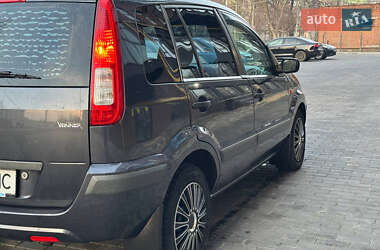 Хэтчбек Ford Fusion 2006 в 