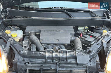 Хэтчбек Ford Fusion 2006 в 