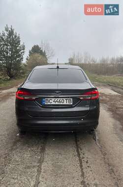 Седан Ford Fusion 2016 в 