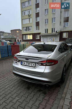 Седан Ford Fusion 2017 в 