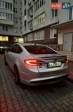 Седан Ford Fusion 2017 в 
