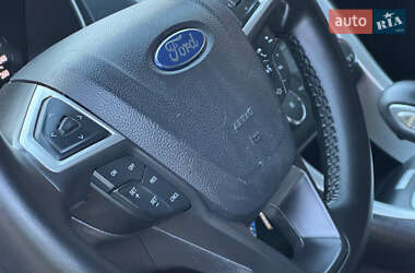 Седан Ford Fusion 2013 в 