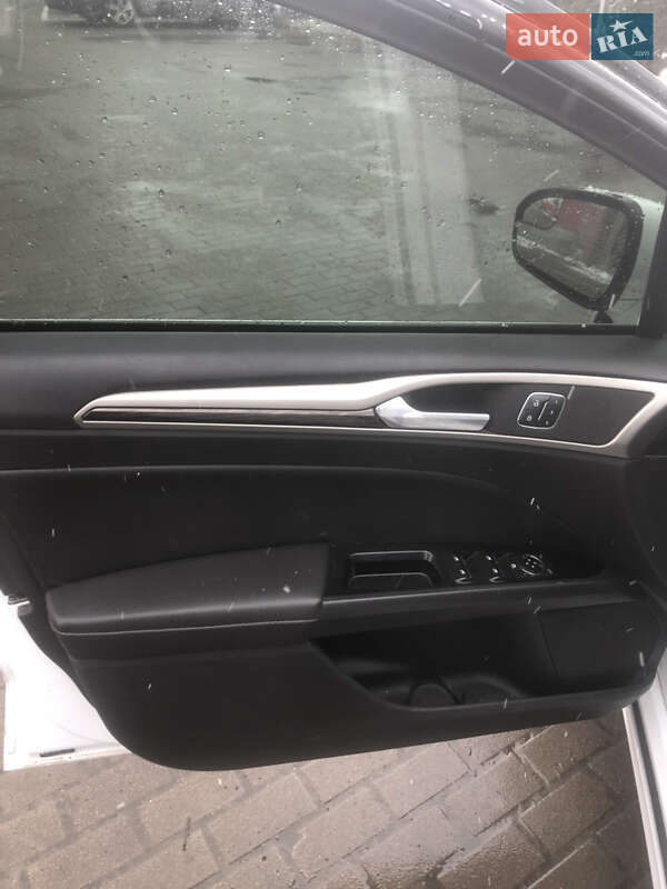 Седан Ford Fusion 2013 в Вінниці