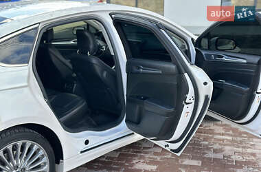 Седан Ford Fusion 2014 в 
