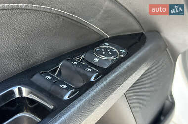 Седан Ford Fusion 2014 в 