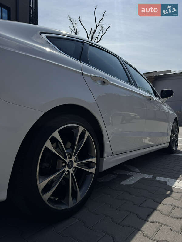 Седан Ford Fusion 2020 в Харькове