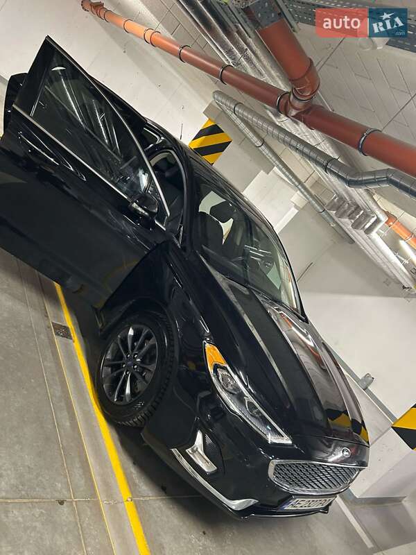 Седан Ford Fusion 2020 в Днепре