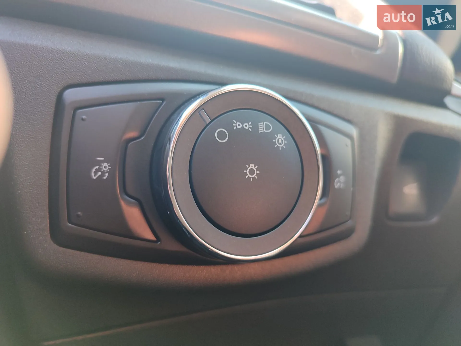 2015 Ford Fusion - мініатюра 32
