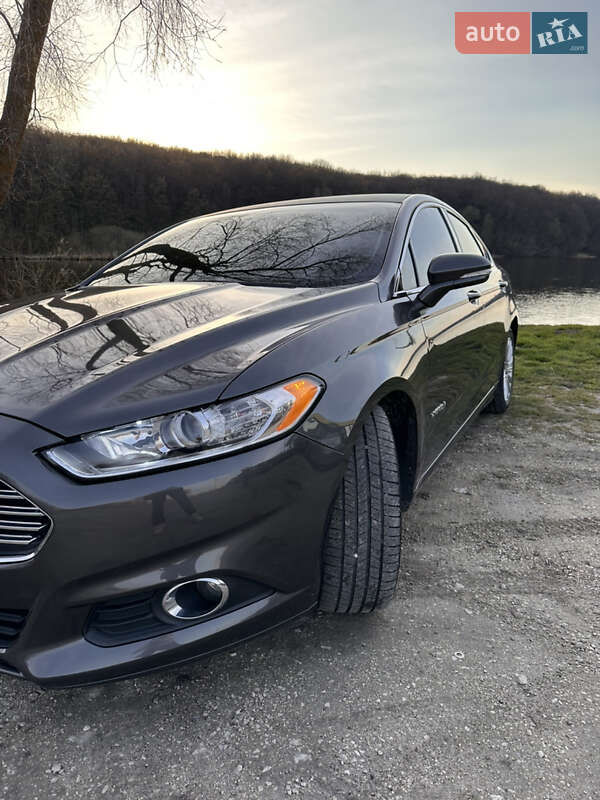 Седан Ford Fusion 2016 в Тернополе
