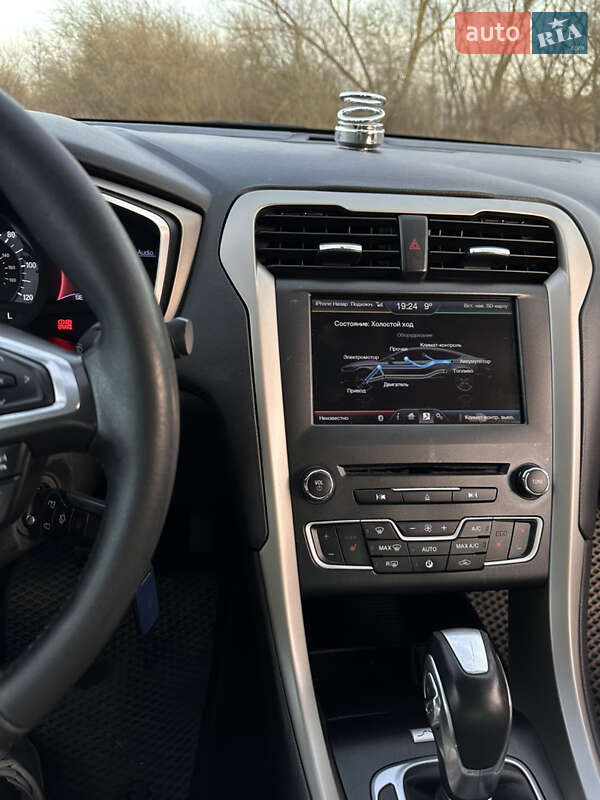 Седан Ford Fusion 2016 в Тернополе