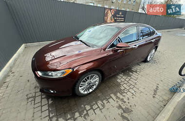 Седан Ford Fusion 2014 в 