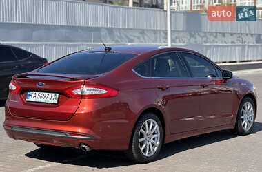 Седан Ford Fusion 2014 в 