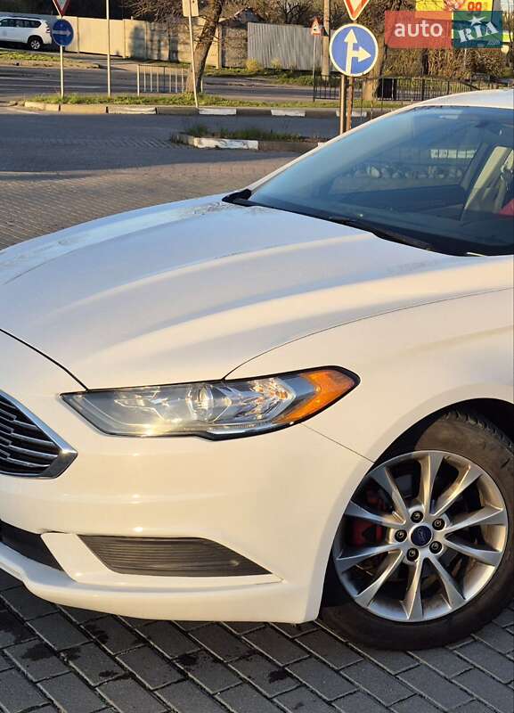 Седан Ford Fusion 2016 в Івано-Франківську