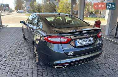 Седан Ford Fusion 2015 в 