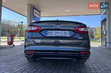 Седан Ford Fusion 2015 в 