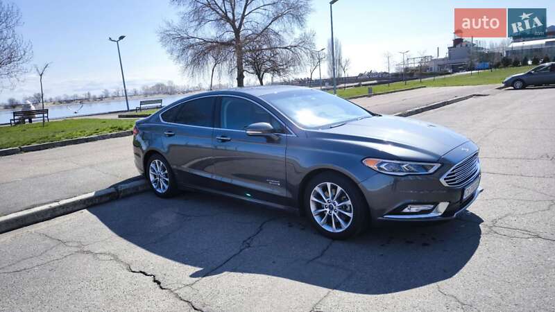 Седан Ford Fusion 2016 в Черкассах
