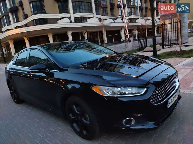 Седан Ford Fusion 2015 в Києві