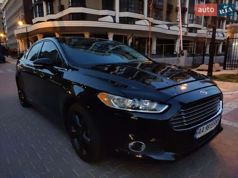Седан Ford Fusion 2015 в Києві