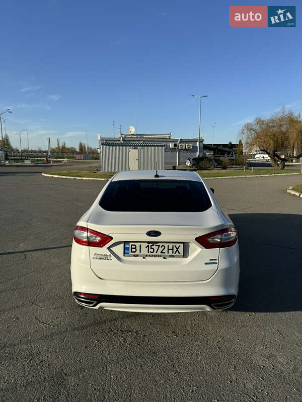 Седан Ford Fusion 2013 в Києві