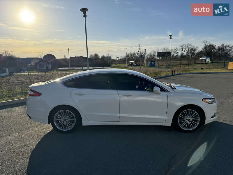 Седан Ford Fusion 2013 в Києві