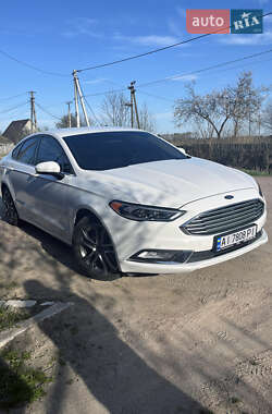 Седан Ford Fusion 2016 в 