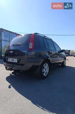 Хэтчбек Ford Fusion 2008 в 