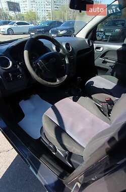 Хэтчбек Ford Fusion 2008 в 