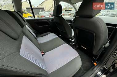 Хетчбек Ford Fusion 2010 в 