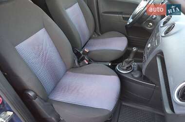 Хэтчбек Ford Fusion 2012 в 