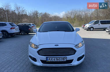 Седан Ford Fusion 2014 в 