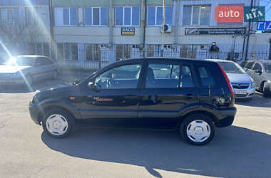 Хэтчбек Ford Fusion 2006 в 