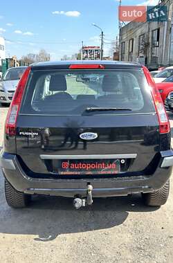 Хэтчбек Ford Fusion 2009 в 