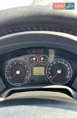 Хэтчбек Ford Fusion 2009 в 