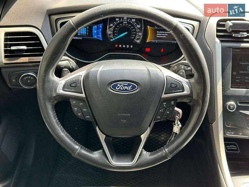Седан Ford Fusion 2013 в Одесі