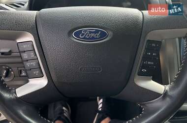 Седан Ford Fusion 2011 в 