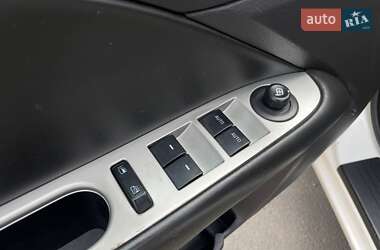 Седан Ford Fusion 2011 в 