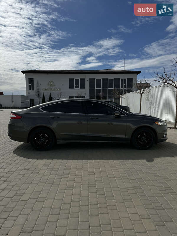 Седан Ford Fusion 2015 в Гайсину