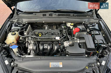 Седан Ford Fusion 2014 в 