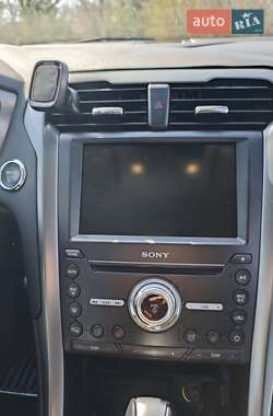 Седан Ford Fusion 2015 в 