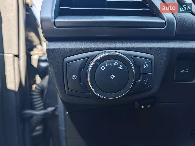 Седан Ford Fusion 2015 в Кагарлику